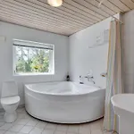 Hildulf - 2km From The Sea By Interhome *