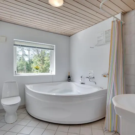 Hildulf - 2km From The Sea By Interhome *