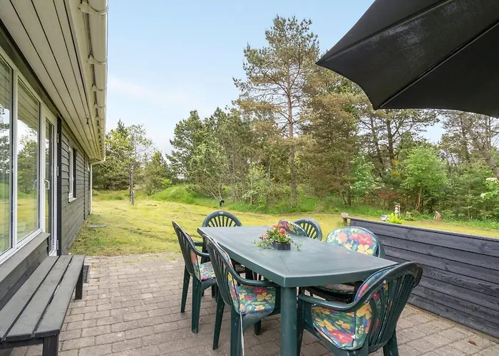 Hildulf - 2km From The Sea By Interhome